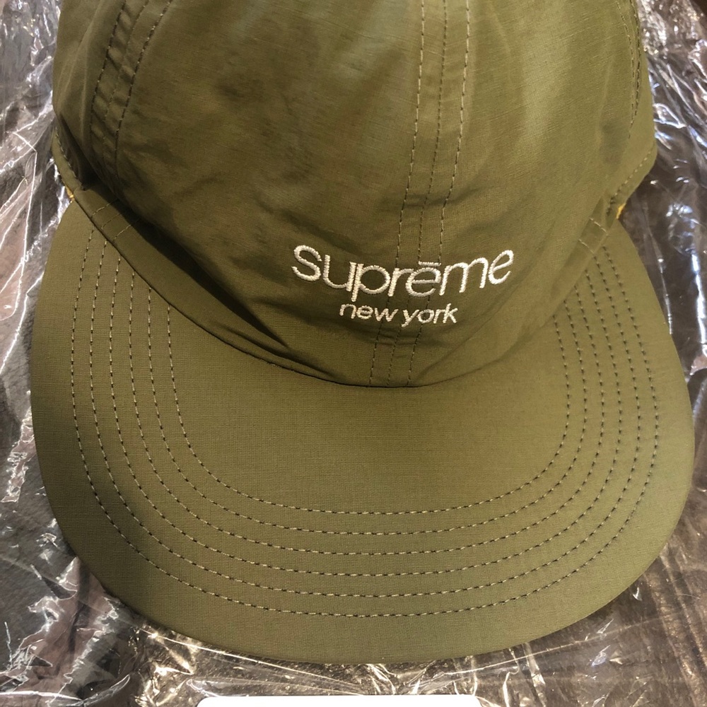 New classic logo 6 panel reversible supreme cap